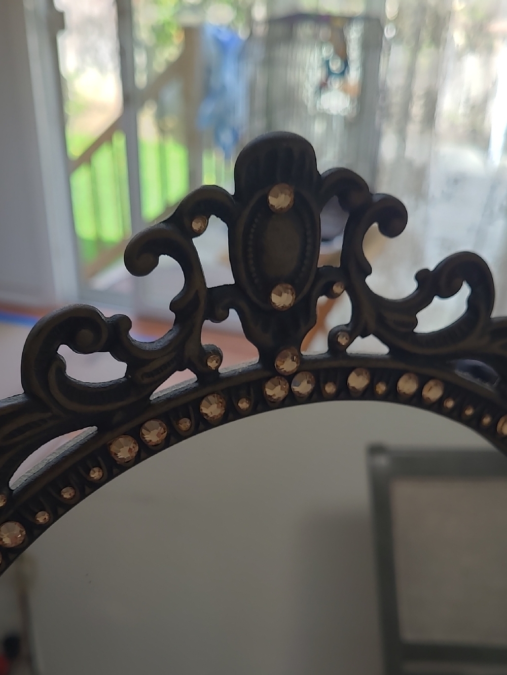 Antique-Style Oval Vanity Mirror in Bronze Finish - Picture 2 of 6
